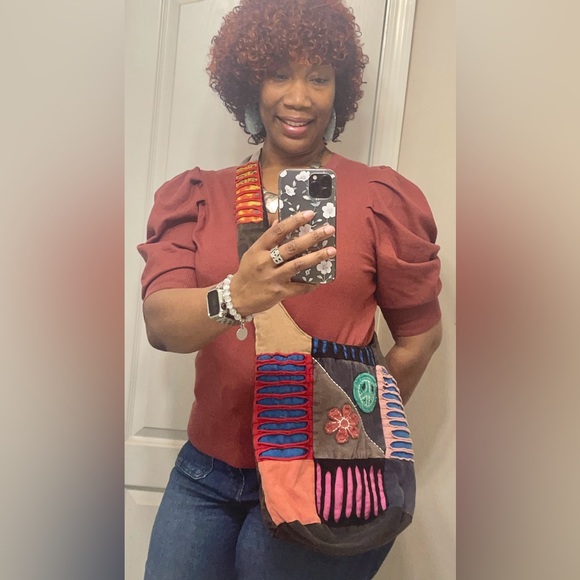 🔥 Hobo bag! Trendy! Beautiful colors & design! TREAT YOURSELF TODAY!!!! NWOT 🤩 - Picture 2 of 3